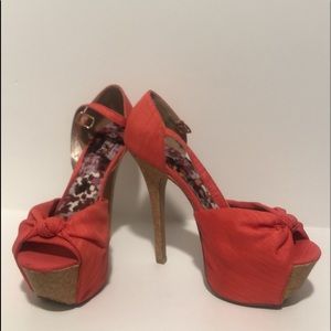 SIZE 7 Cute Summer Sandals